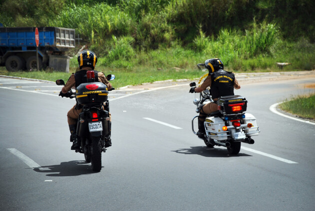 Feriado de Finados terá policiamento reforçado do BPRv nas estradas estaduais do Paraná.