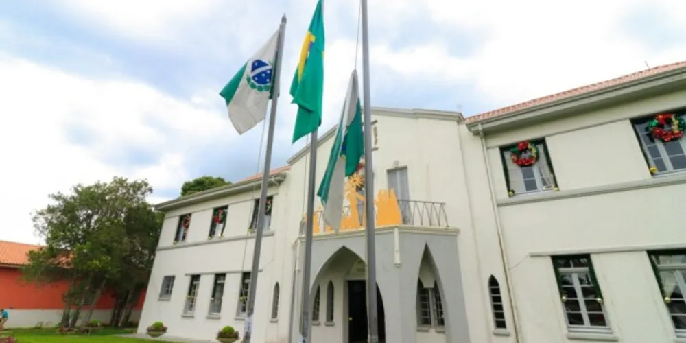 Município lamenta falecimento de quatro jovens tibagianos em um grave acidente de carro