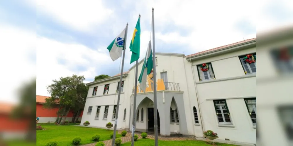 Município lamenta falecimento de quatro jovens tibagianos em um grave acidente de carro