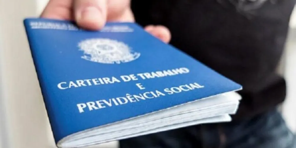Além disso, a nova proposta também quer liberar os domingos, o que significa que um trabalhador pode ter direito a folgar nesse dia apenas uma vez a cada dois meses