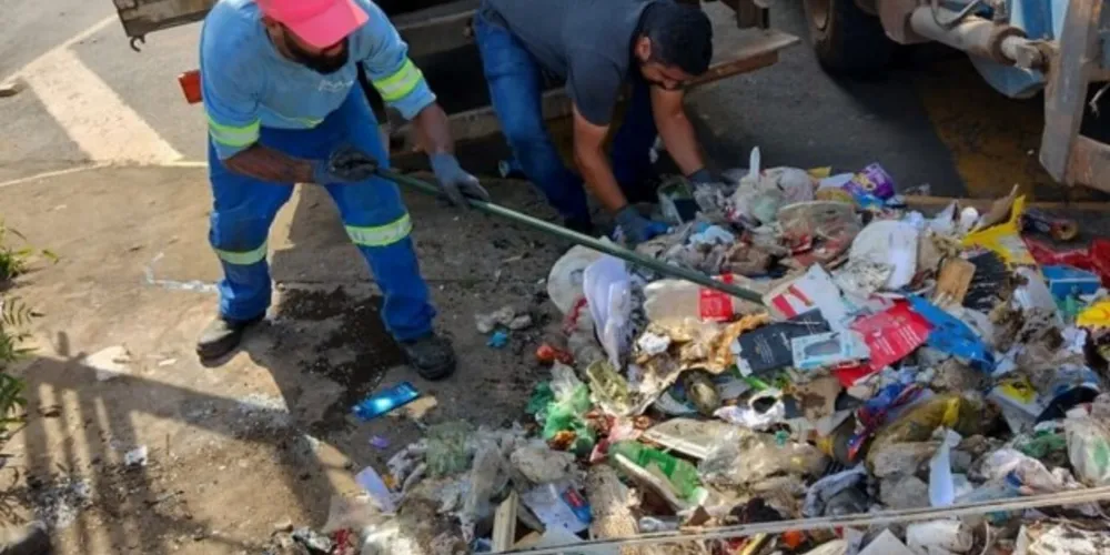 Ação é realizada pelas equipes da Secretaria Municipal de Meio Ambiente 