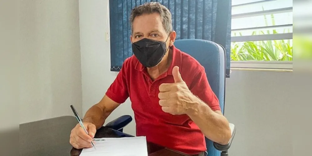 Gestor assinou ordem de serviço para obras de pavimentação