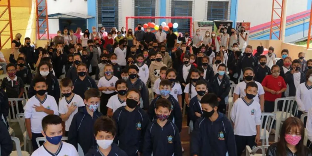 Imagem ilustrativa da imagem Aluna de Castro é premiada com vídeo sobre reciclagem