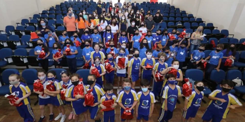 Imagem ilustrativa da imagem Concurso do Vamos Ler premia alunos em Ponta Grossa