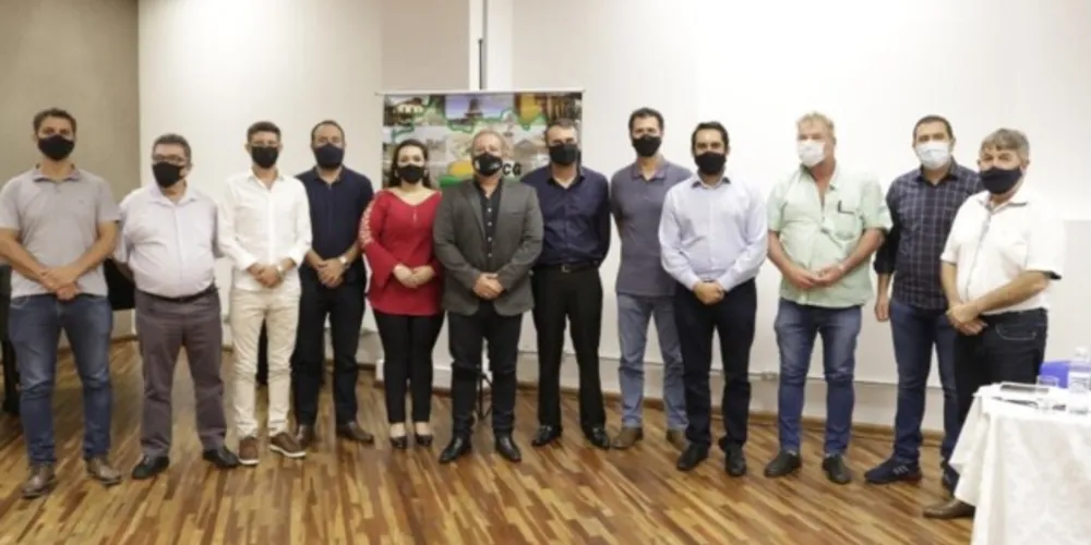 Prefeitos da região recebem visita do CEO da empresa Cdial Halal para firmar acordo. Modelo aborda tendências do mundo árabe para ampliar lucros