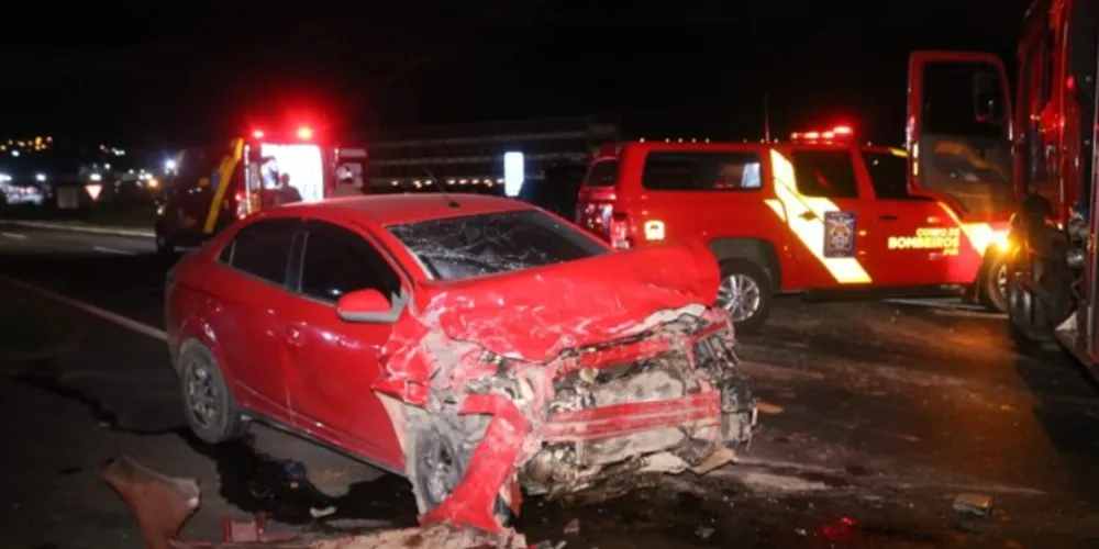 Veículo Chevrolet Prisma se envolveu no acidente
