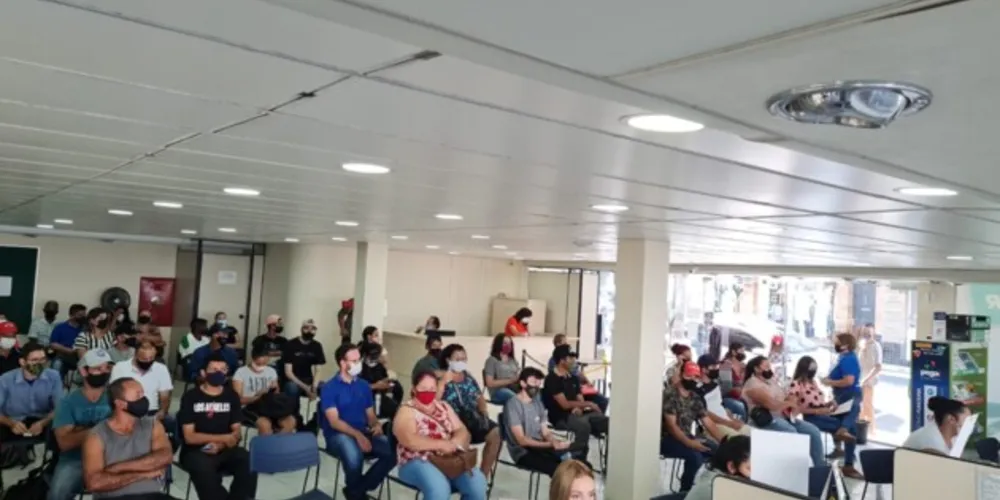 No primeiro dia útil do ano foram ofertadas vagas de emprego e de estágio