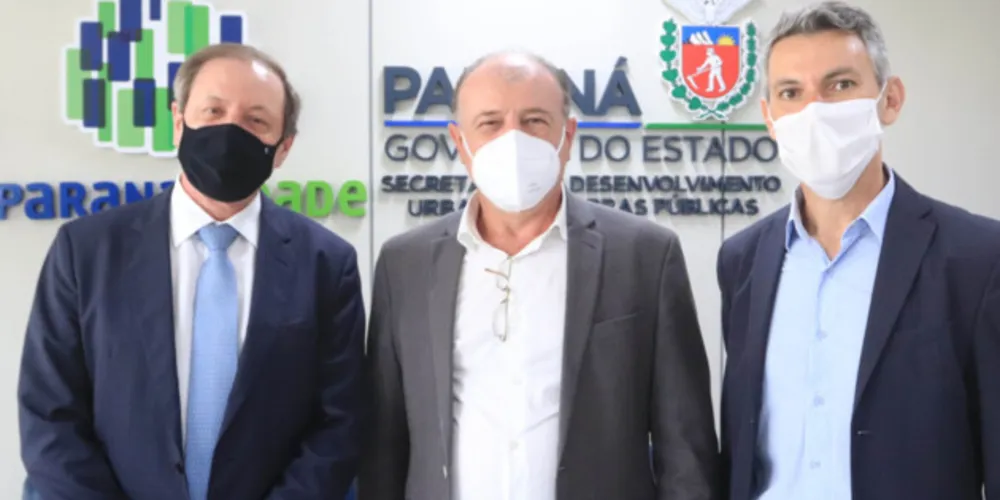 À esquerda, o novo secretário do Desenvolvimento Urbano do Paraná, Augustinho Zucchi.