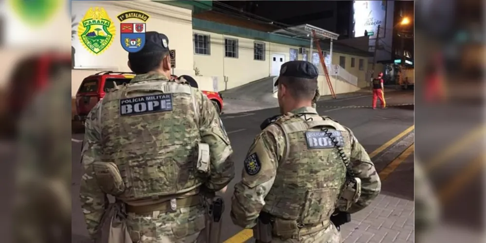 Equipe de Negociação do Batalhão de Operações Especiais da Polícia Militar (BOPE) foi acionada e assumiu a condução das negociações.