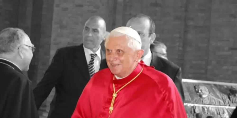 Ele, por sua vez, nega que tivesse conhecimento do crime à época.