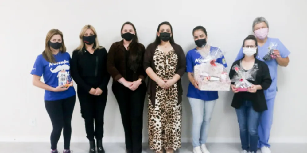 Prefeita Elisangela Pedroso parabenizou todas as enfermeiras e estendeu os cumprimentos para toda a equipe de saúde