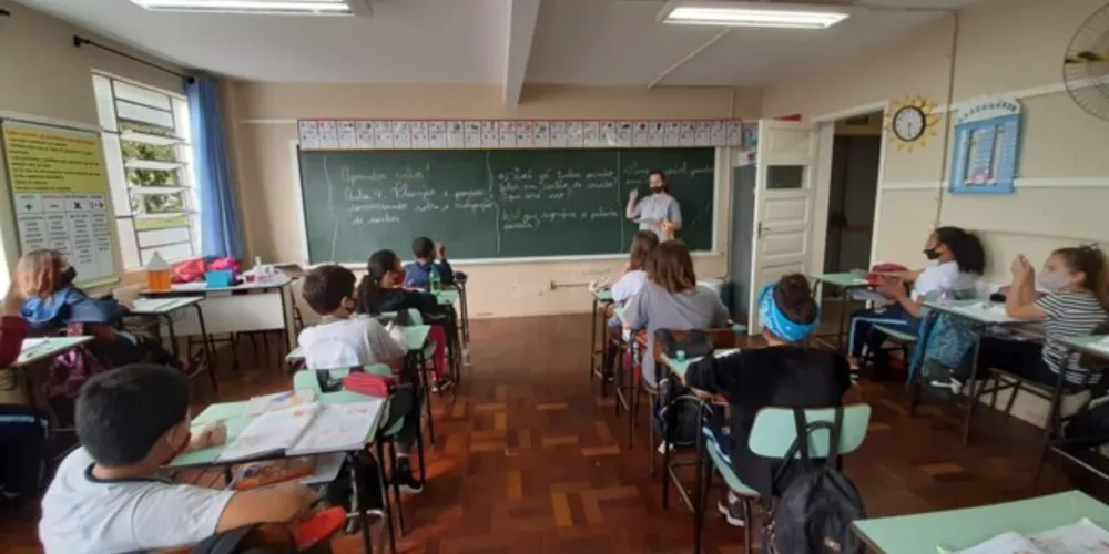 Projeto implementado em instituição de ensino faz com que os estudantes conheçam e apliquem a gestão financeira desde a infância