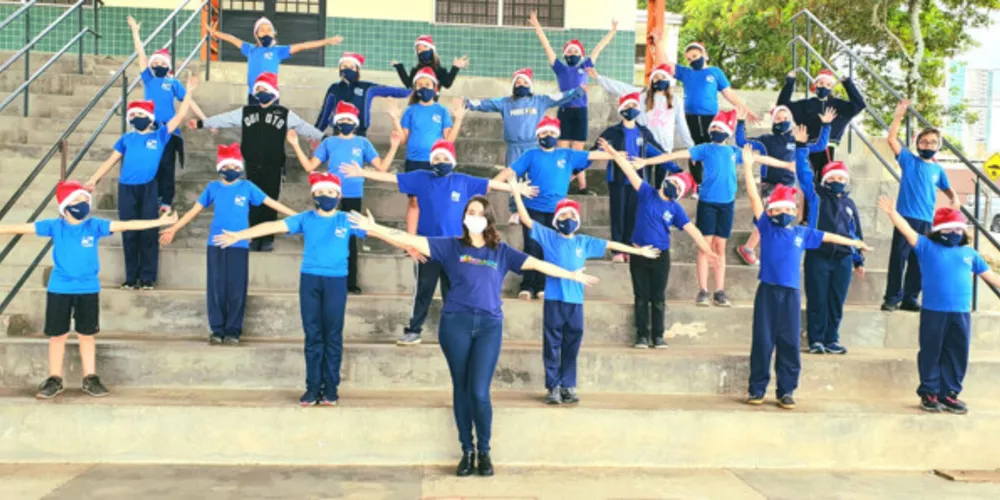 Cerca de 300 alunos de nove escolas municipais participam das cantatas