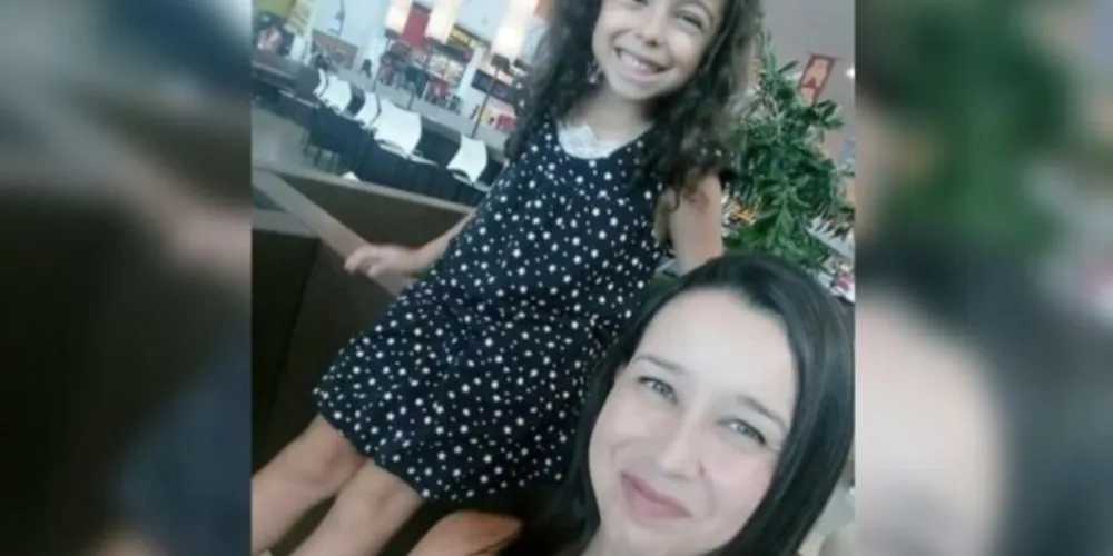 Vanessa Delfino de 32 anos e sua filha   Laura Delfino de 6 anos