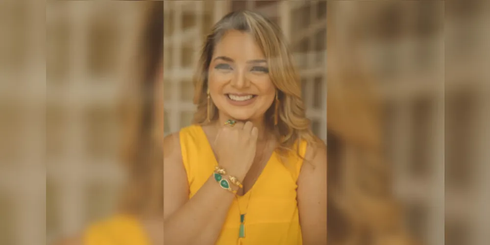BRINDE À VIDA – A badalada empresária Suelen Prestes de Almeida Domareski foi muito cumprimentada pela passagem de seu aniversário na ùltima quinta-feira (13). Suelen que vem a frente das lojas Ana Linda e Urban Concept vestindo com as tendências da moda homens e mulheres da região. Da coluna RC os votos de alegrias e realizações.