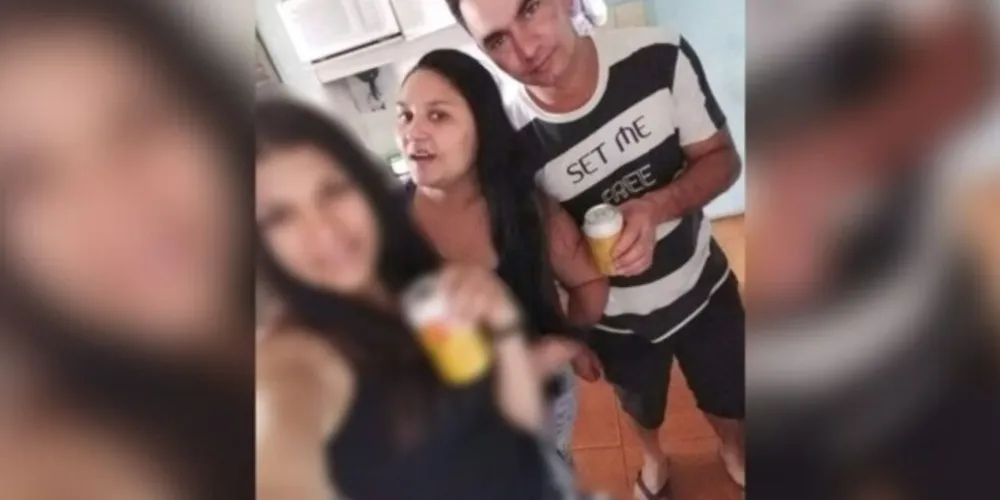 Os filhos do casal também se feriram, e foram levados em estado grave para casa hospitalar.