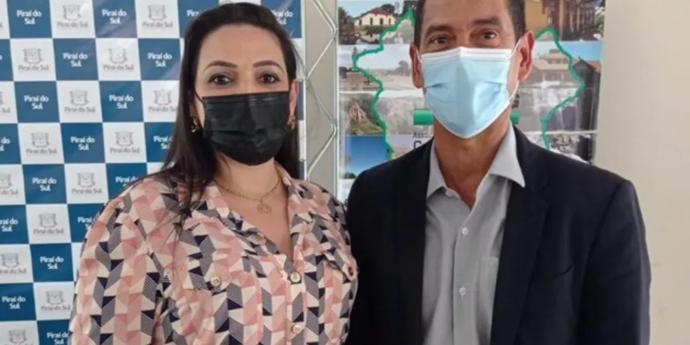 Prefeita Elisangela Pedroso elencou uma série de demandas durante reunião com secretário estadual