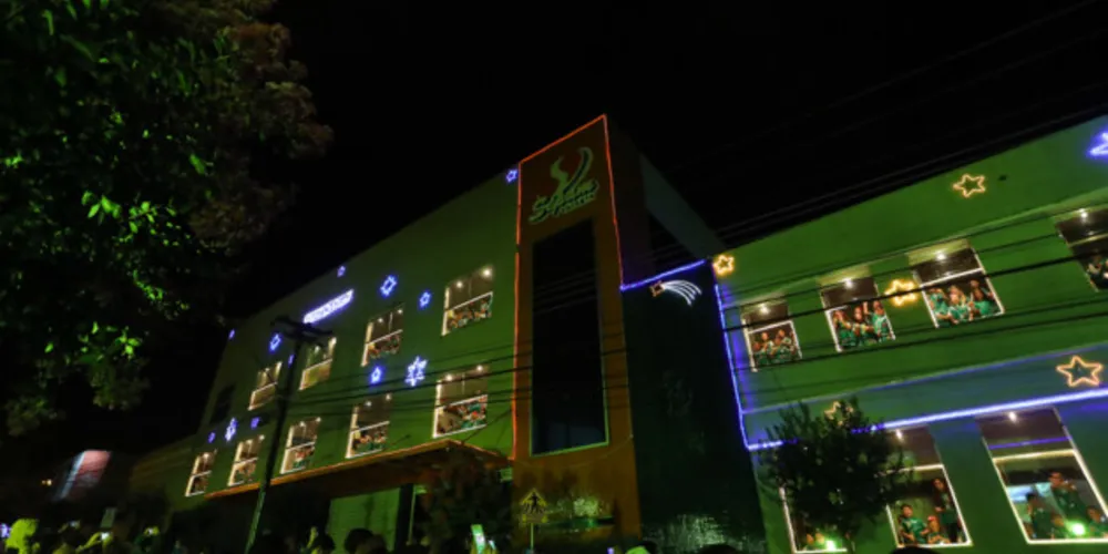 Serão três noites de apresentações nas janelas da instituição envolvendo mais de 500 alunos 