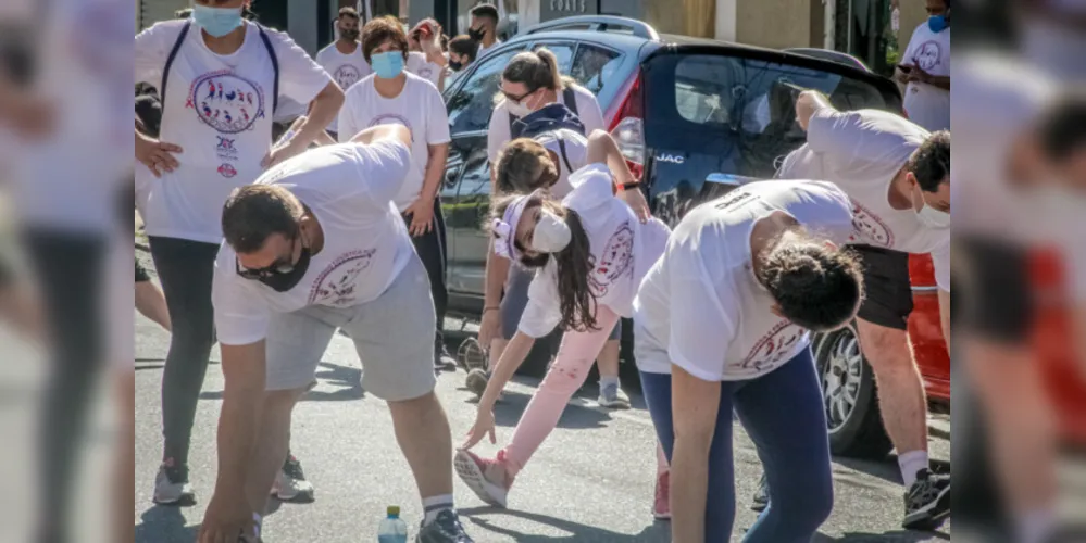 No último domingo (28), o Hospital Santa Casa de Ponta Grossa promoveu a 1ª Caminhada e Passeio Ciclístico em prol dos pacientes oncológicos da entidade