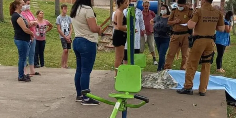 Equipes da polícia e do Instituto Médico Legal (IML) foram acionadas na tarde desta quarta-feira (17)
