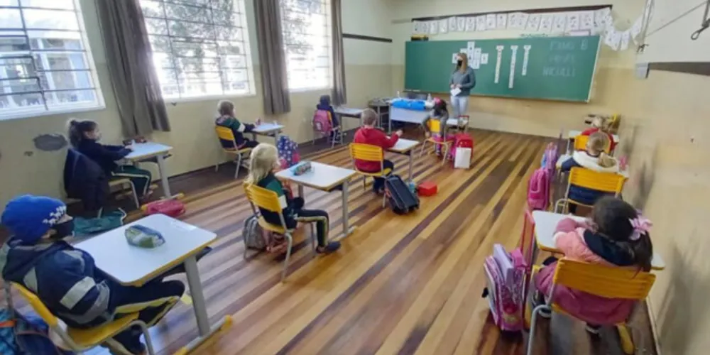 Datas foram aprovadas pelo Núcleo Regional de Educação