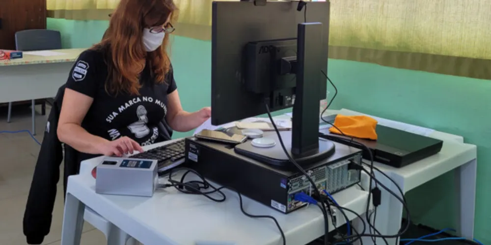 O novo sistema, desenvolvido em parceria com a Celepar, permite ao cidadão alterar seus dados pela internet.