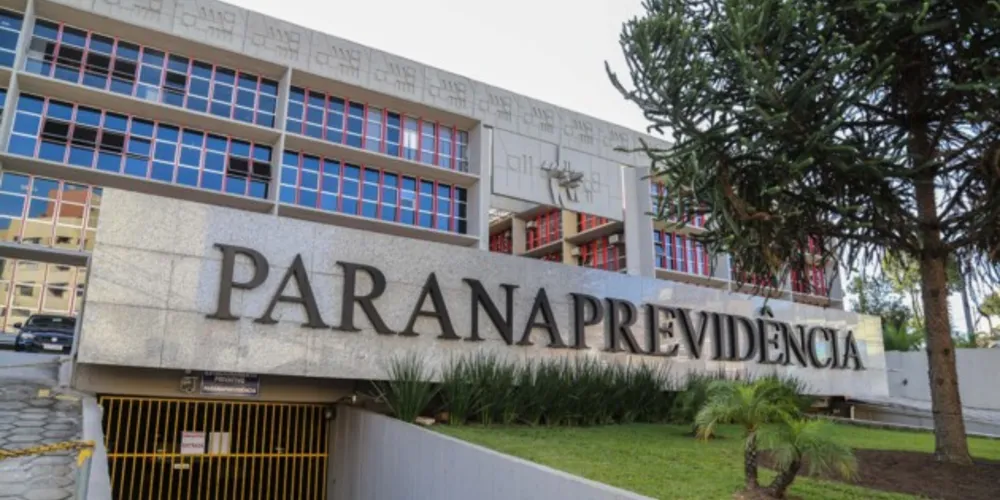 Fachada da Paranaprevidência.