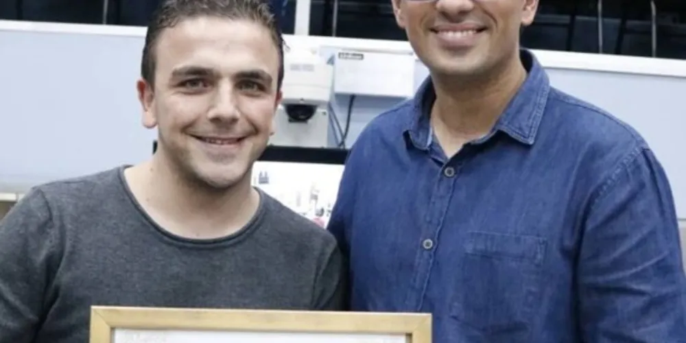 À esquerda o deputado federal Aliel Machado e à direita o ex-vereador Pietro Arnaud.