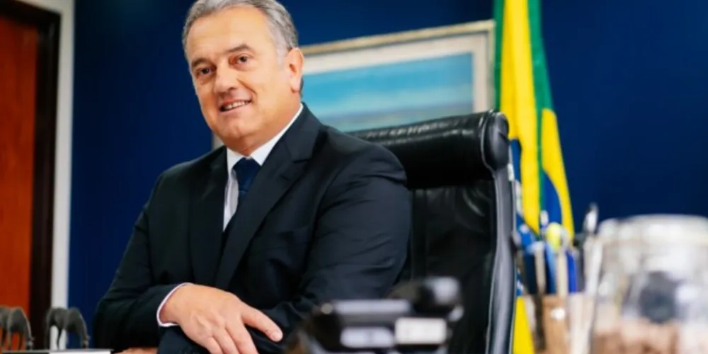 Deputado estadual do Paraná, Plauto Miró Guimarães Filho (DEM).