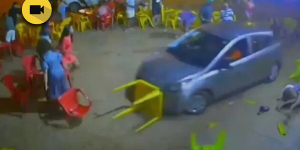 O dono do estabelecimento disse que o atropelamento foi intencional