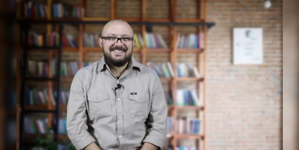 Professor e jornalista Rafael Kondlatsch é um dos convidados do último programa CulturAção da temporada 2021.