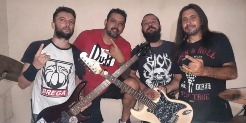 Integrantes que fazem parte da 'Banda Caieros', grupo ponta-grossense.