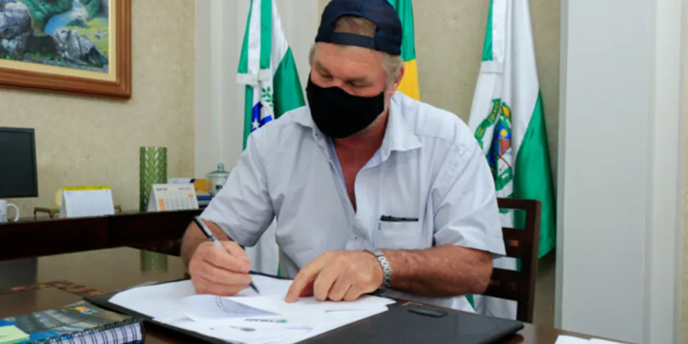 Em entrevista concedida ao Jornal da Manhã e Grupo aRede, o prefeito Artur Butina (PSC) fez uma avaliação das parcerias e investimentos consolidados pelo município
