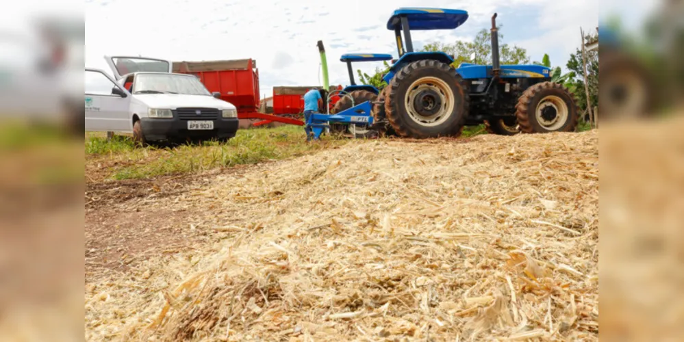 Somente em 2021, município entregou cerca de 12,5 toneladas de calcário e cerca de 600 toneladas de composto orgânico