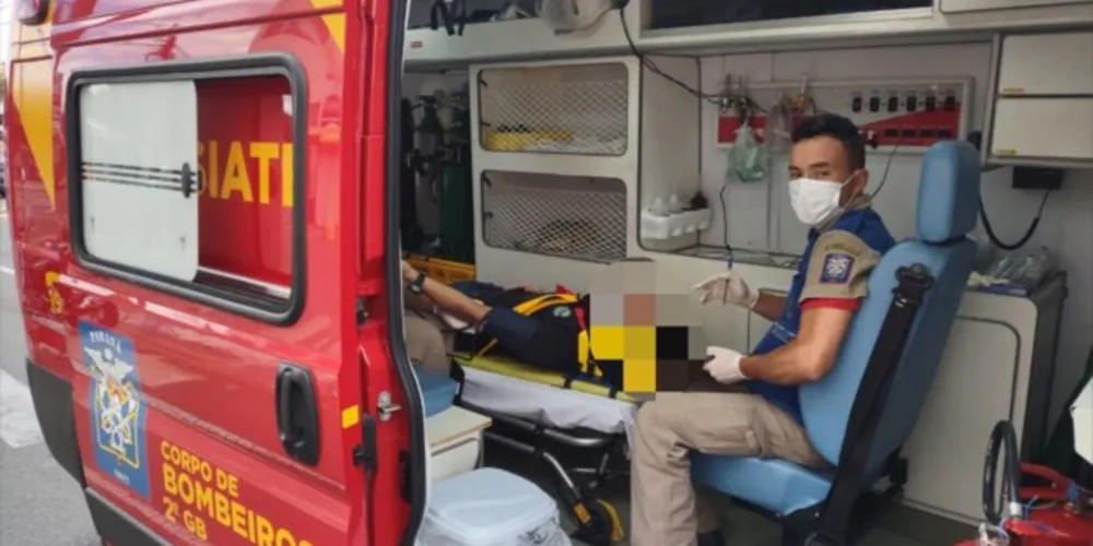 O jovem condutor da motocicleta de 23 anos, sofreu ferimentos moderados