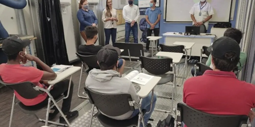 Ação faz parte do programa ‘Carreta do Conhecimento’