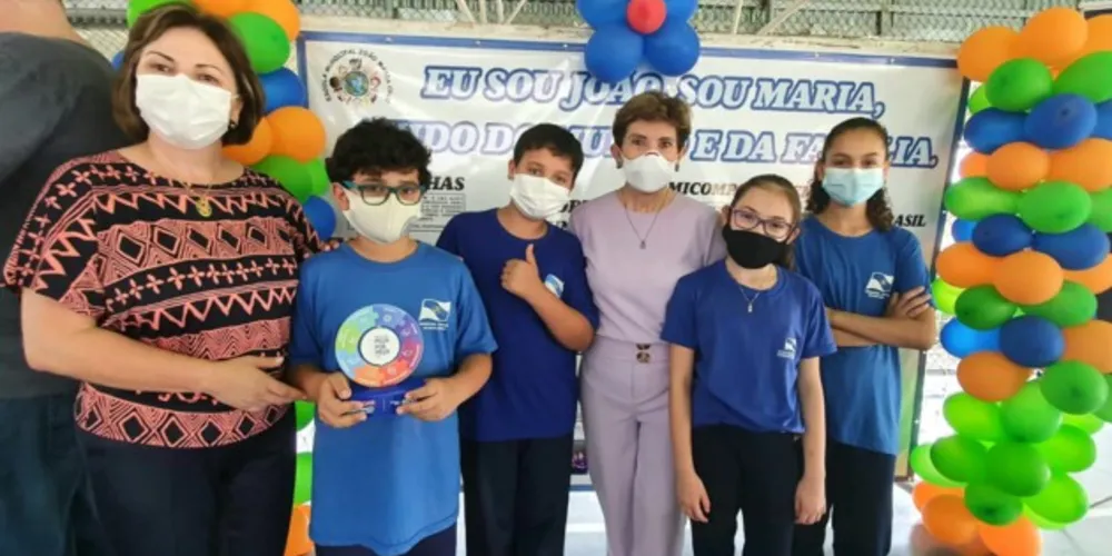Escola recebeu o ‘Prêmio Sesi Peça por Peça 2021’ e o Selo Sesi ODS pelo projeto ‘Eu sou João, eu sou Maria, cuido do mundo e da família’