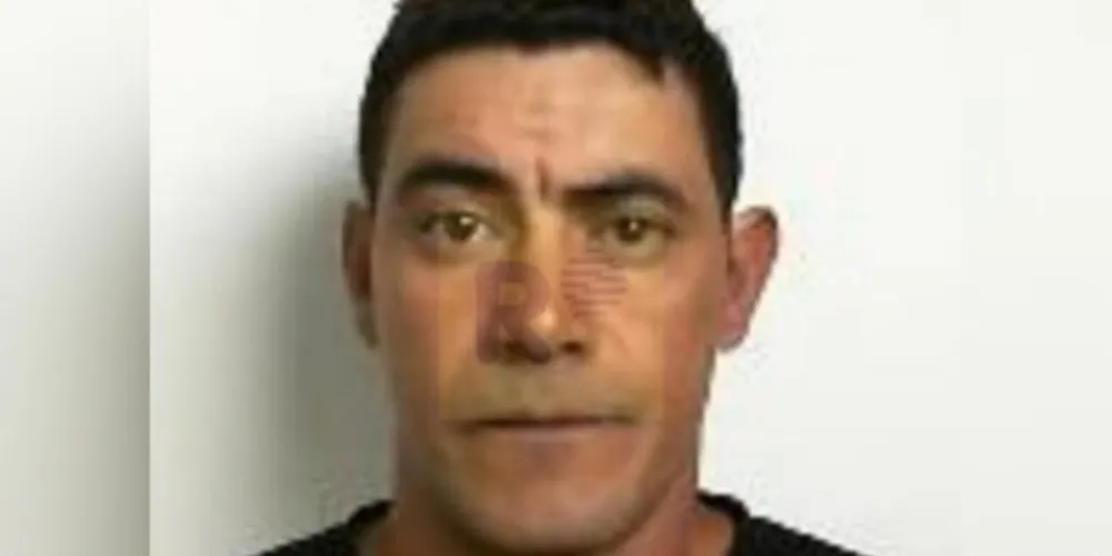 Jose Sideney Rodrigues Marins, de 38 anos, morreu após bater a cabeça em um poste.