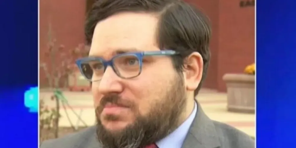 Ele havia sido condenado por uma acusação de estupro em Utah, nos Estados Unidos