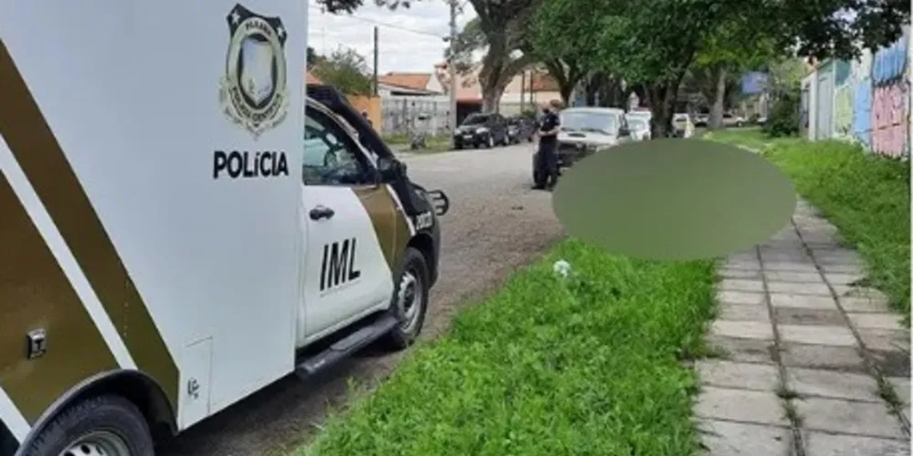 Morto foi encontrado no início da tarde desta segunda-feira (17)