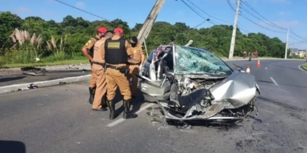 Outros dois passageiros foram encaminhados ao hospital na manhã deste sábado (22)