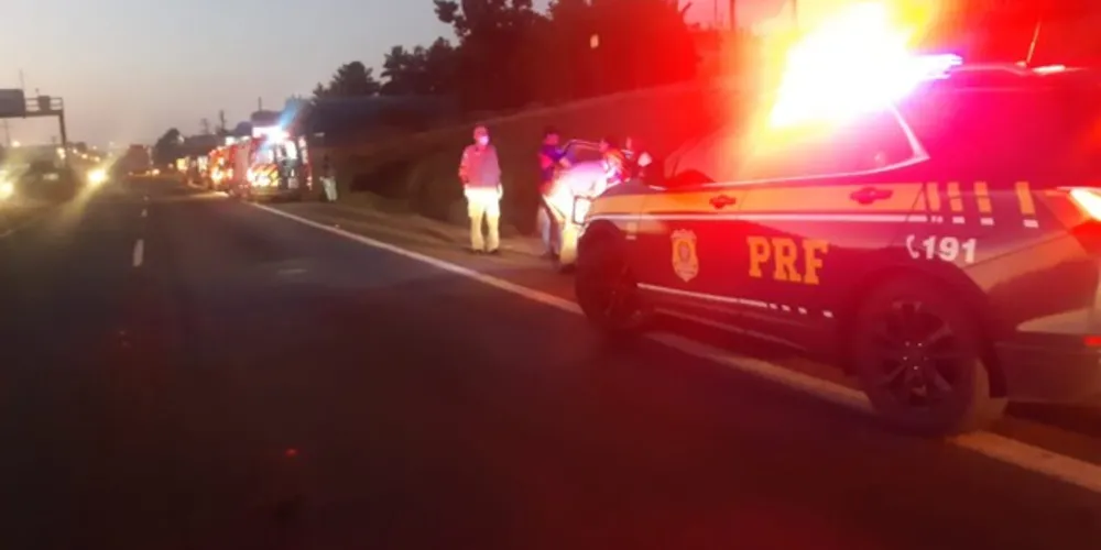 Saída de pista aconteceu na altura do quilômetro 489 da rodovia