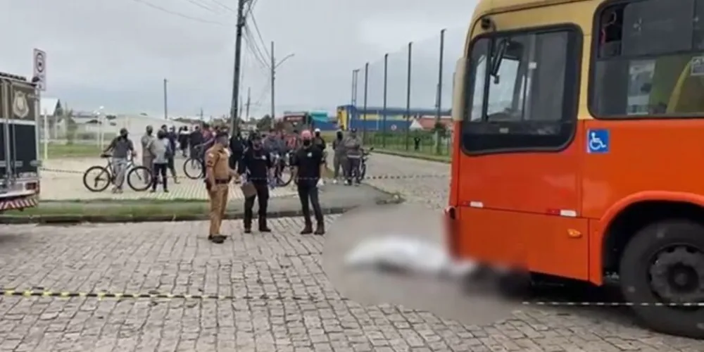 O motociclista não resistiu ao impacto e morreu no local.