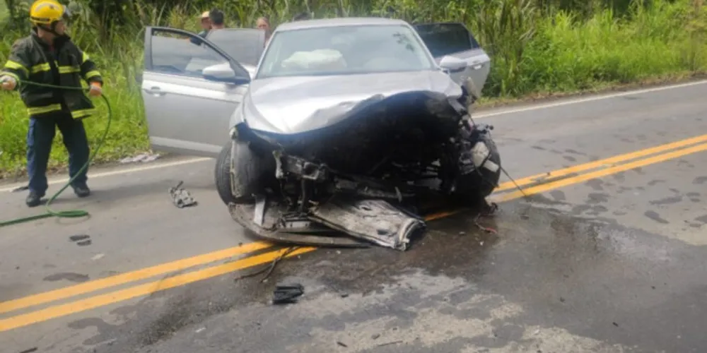 O acidente aconteceu na SC-350 em Taió, no Alto Vale do Itajaí, na manhã deste domingo (12).