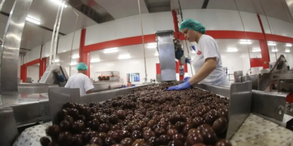 A indústria alimentícia foi a que mais gerou oportunidades no Paraná em outubro de 2021