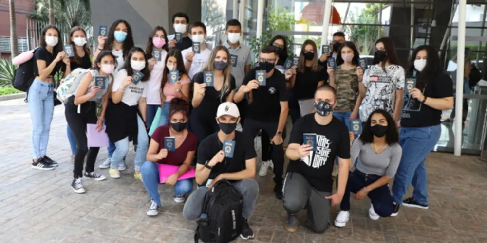 Imagem ilustrativa da imagem Alunos do Ganhando o Mundo se preparam para intercâmbio