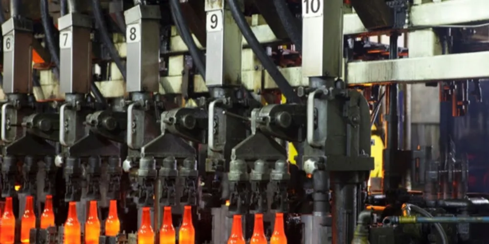 A nova planta terá capacidade de produzir garrafas long neck, 300ml, 600ml e 1L para diversos rótulos, como Stella Artois, Becks e Spaten