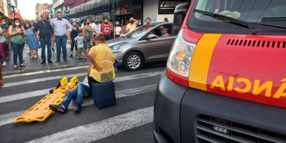 O adolescente sofreu ferimentos moderados sendo encaminhado para a Santa Casa