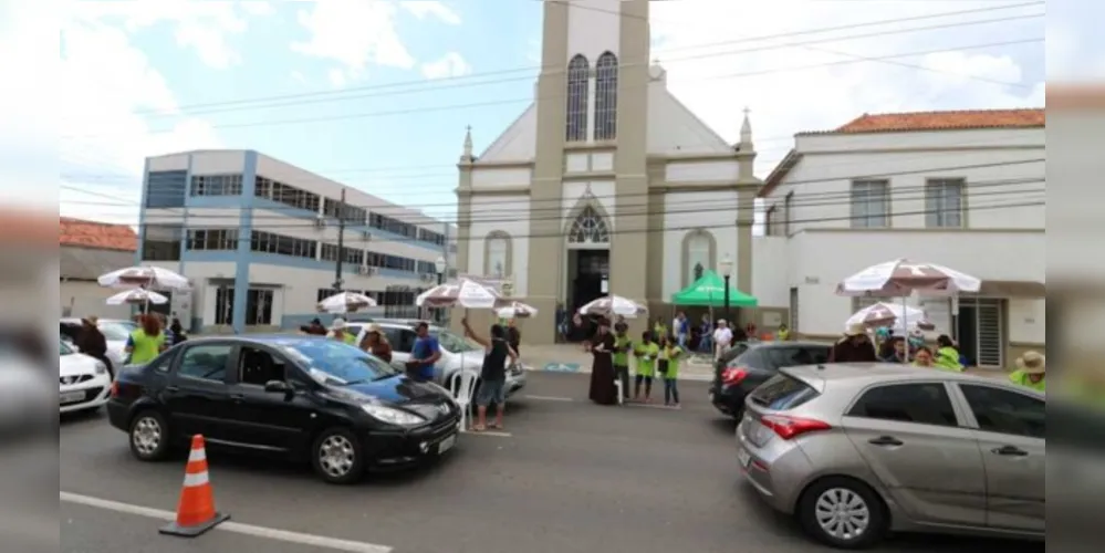 A 23ª edição da bênção de veículos da 'Igrejinha de Uvaranas' terá a presença de 25 Freis e voluntários da própria Paróquia.