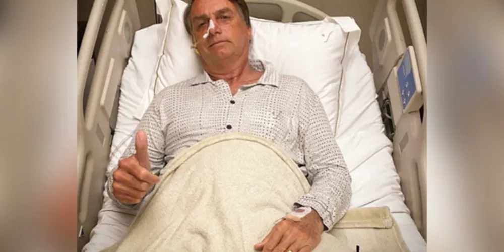 Com um quadro de obstrução intestinal, o presidente fará exames e não há previsão para que receba alta